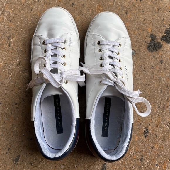 Tommy Hilfiger White Laddin Sneakers - Picture 10 of 16